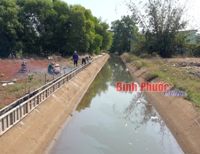 Bù Đốp nghiệm thu bàn giao công trình kênh thủy lợi Sóc Nê