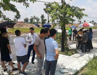 Nhà đầu tư bất động sản ráo riết “săn” đất dịp cuối năm