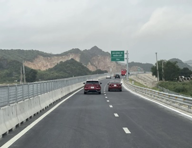 Hơn 25.500 tỉ đồng làm gần 130 km cao tốc Gia Nghĩa - Chơn Thành