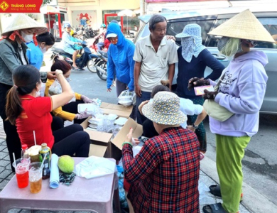 Thăng Long khép lại năm 2023 bằng những suất cơm tình thương