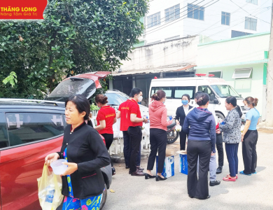 Hoạt động từ thiện tháng 4