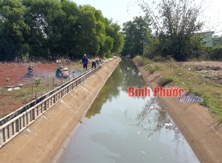 Bù Đốp nghiệm thu bàn giao công trình kênh thủy lợi Sóc Nê