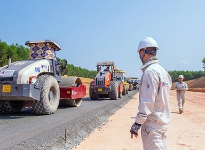 Quyết tâm hoàn thành 3.000 km đường cao tốc vào năm 2025