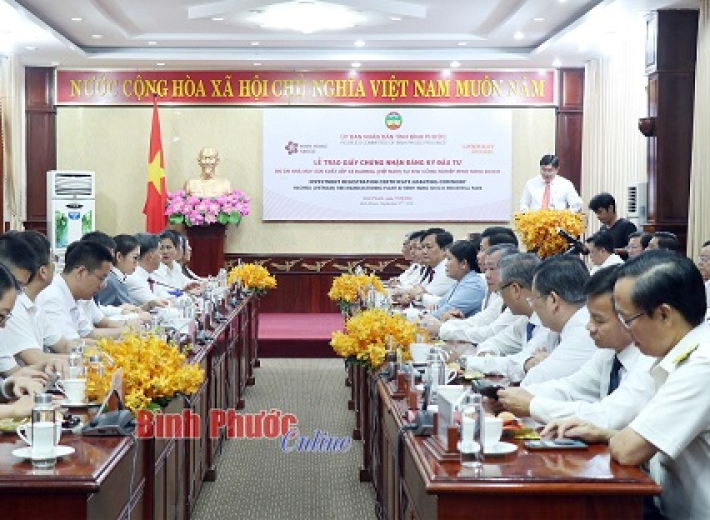 Bình Phước trao chứng nhận đăng ký đầu tư dự án 500 triệu USD