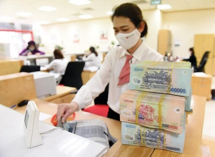 Ngân hàng dồn dập giảm lãi suất cho vay, thấp nhất xuống dưới 6%